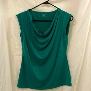 Dark Green. Brand Grace. Size Small. Fabric 95% polyester / 5% spandex.